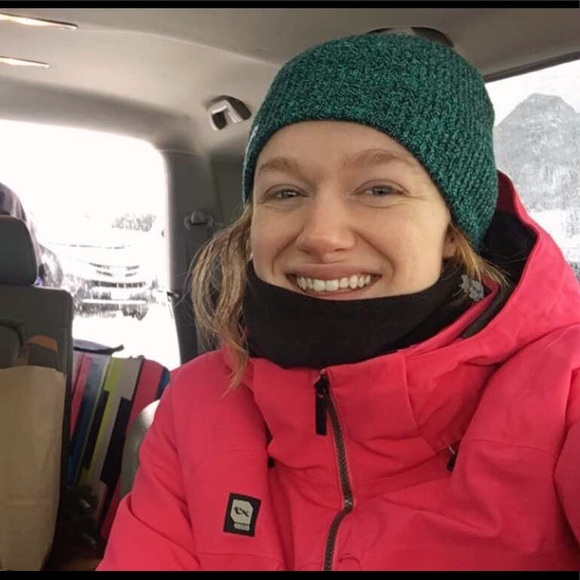 Meet your Posher, Sara - Picture 6 of 6